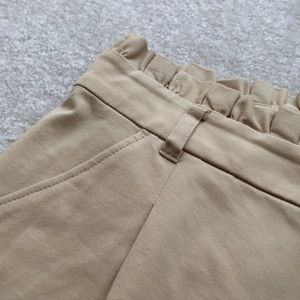 🇯🇵 Ruffle-detail Khakis